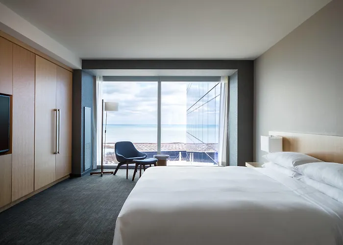 Marriott Marquis Hotel