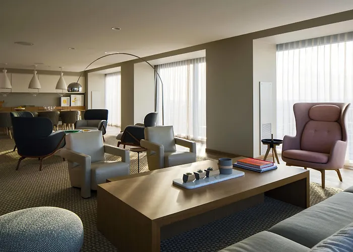 Marriott Marquis Hotel 4*