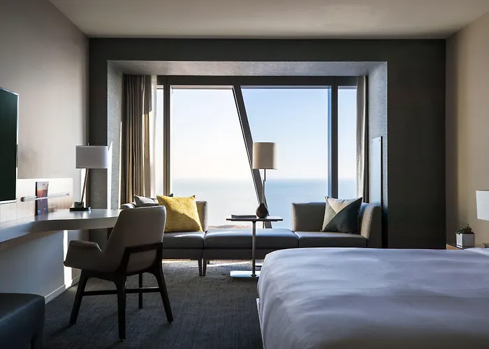 Marriott Marquis Hotel
