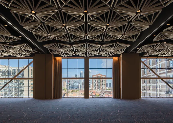Marriott Marquis Hotel 4*